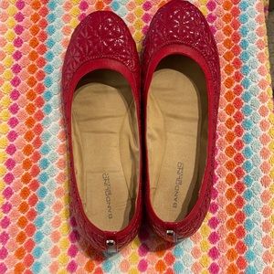 Women’s red patent ballet flat. Size 10